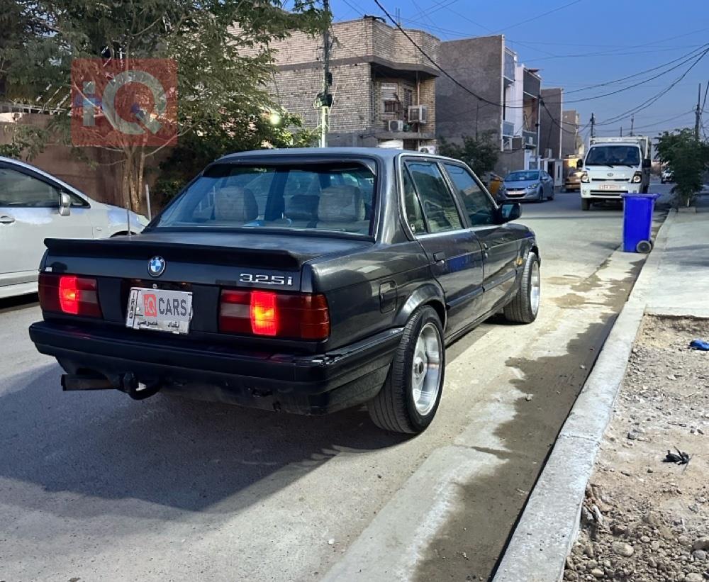 بي ام دبليو الفئة 3